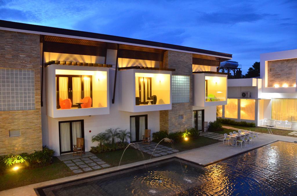 One Manalo Place Puerto Princesa Buitenkant foto